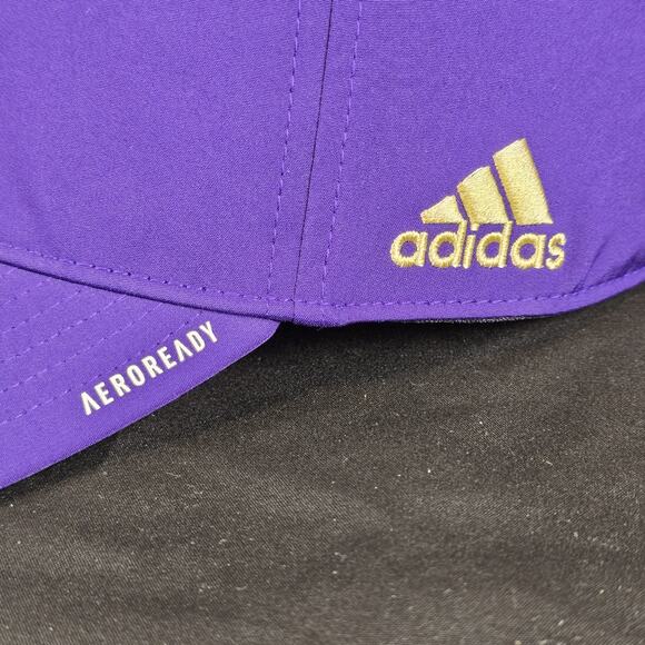 Washington Huskies Adidas Women's Hat, With Ponytail Hole - Picture 3 of 8